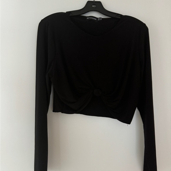 Pretty Little Thing- Plus Black Knot Front Crop Top - Picture 4 of 5